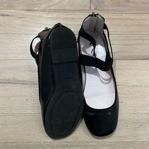 Nina kids shoe size 1. Worn 2-3 times